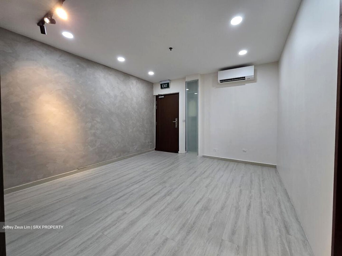 Soho Life (D15), Office #519262751